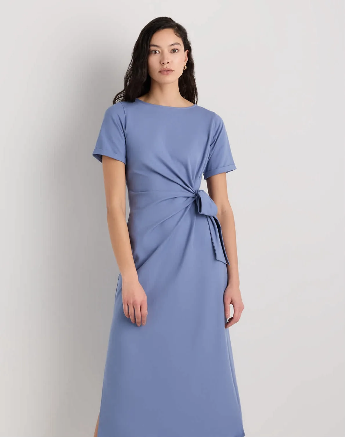 Size: M-DKS Women’s Blue Dress