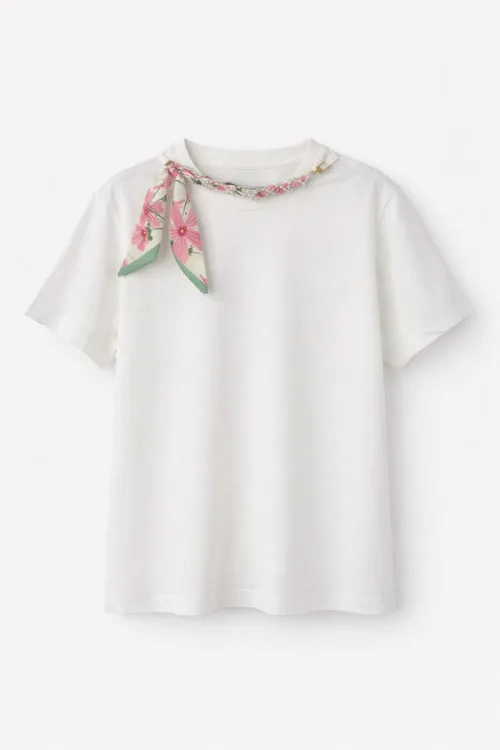 Size: S-HAZELANNA White Scarf T-shirt