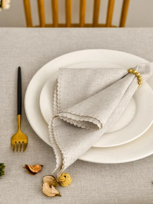Shein 1pc Multicolor Scallop Trim Table Napkin
