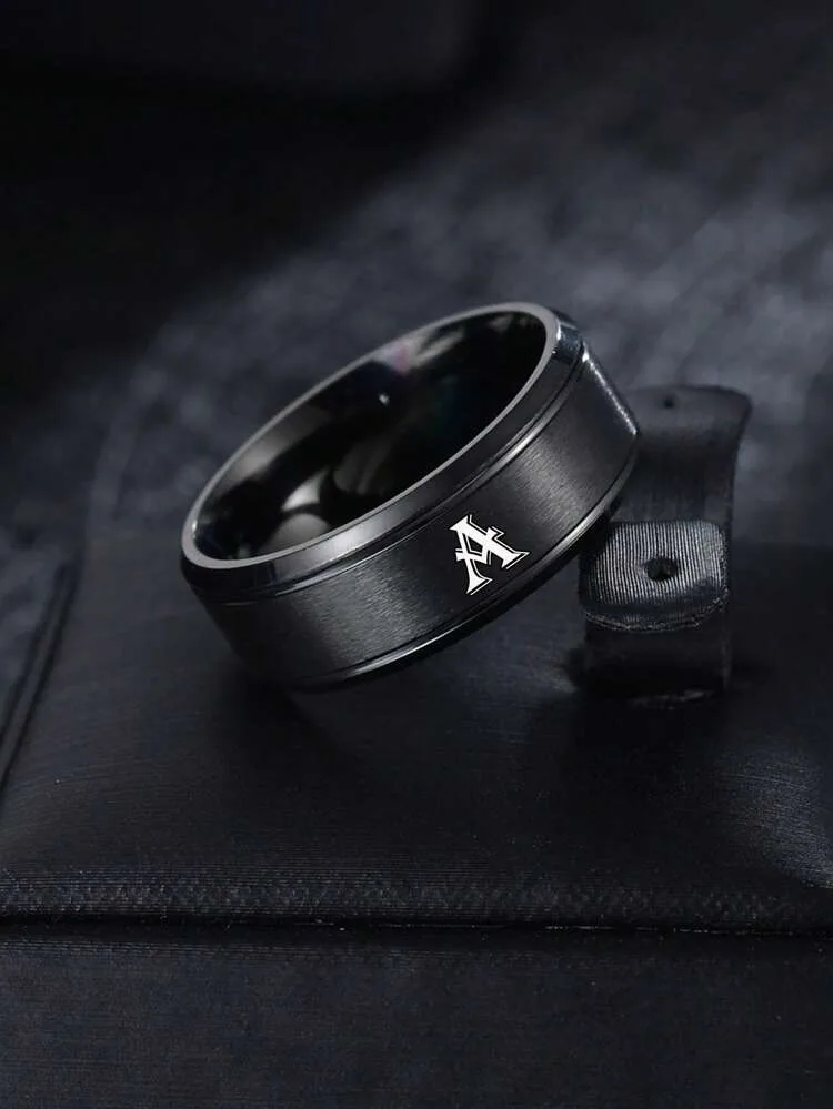 Size: L-Shein Black Ring {R} Letters