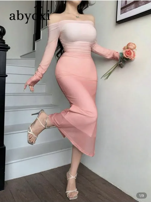Size: Medium- Shein Women’s Pink long sleeved dress
