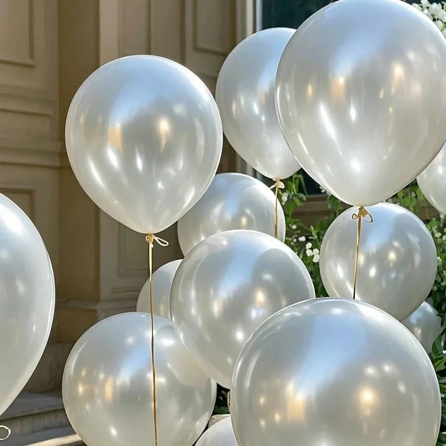50 pieces of white fake balloons with beads, 10 inches in diameter,