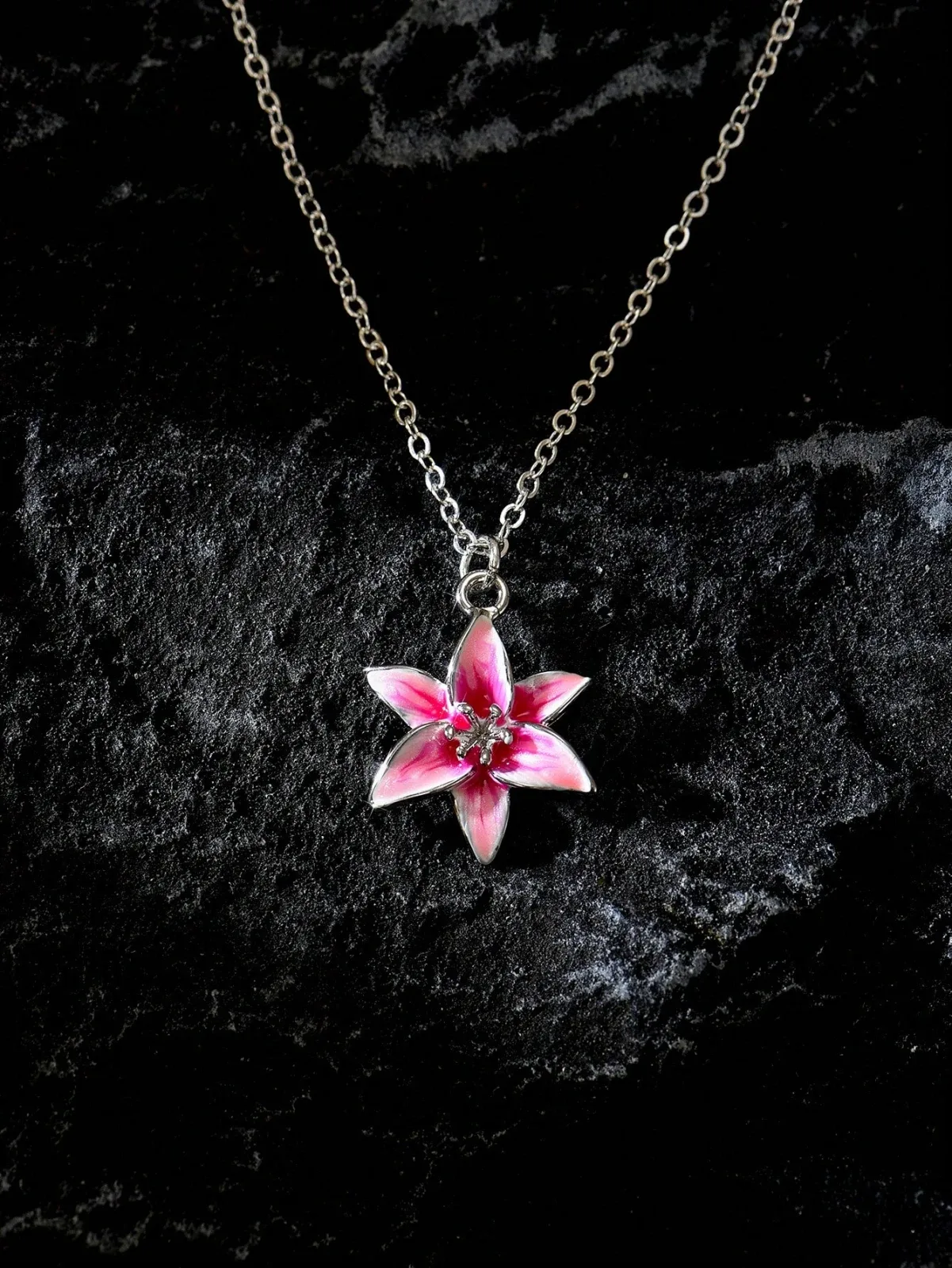 Elegant white lily flower pendant necklace,