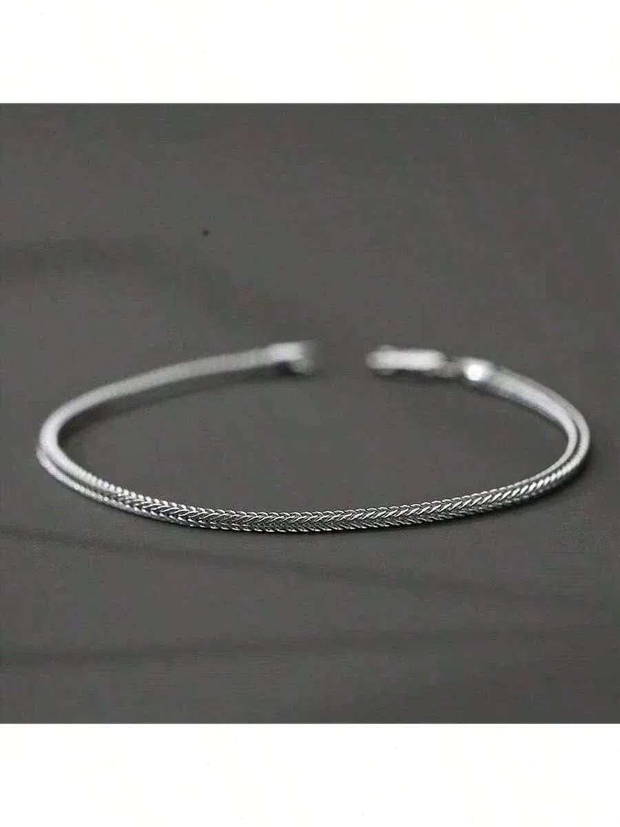 One-piece stainless steel fox tail bracelet, simple everyday accessory for  men