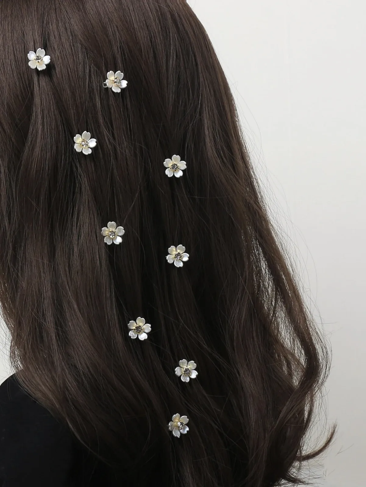 10 rhinestone flower hair bows in the shape of a dwarf bow for Valentine's Day