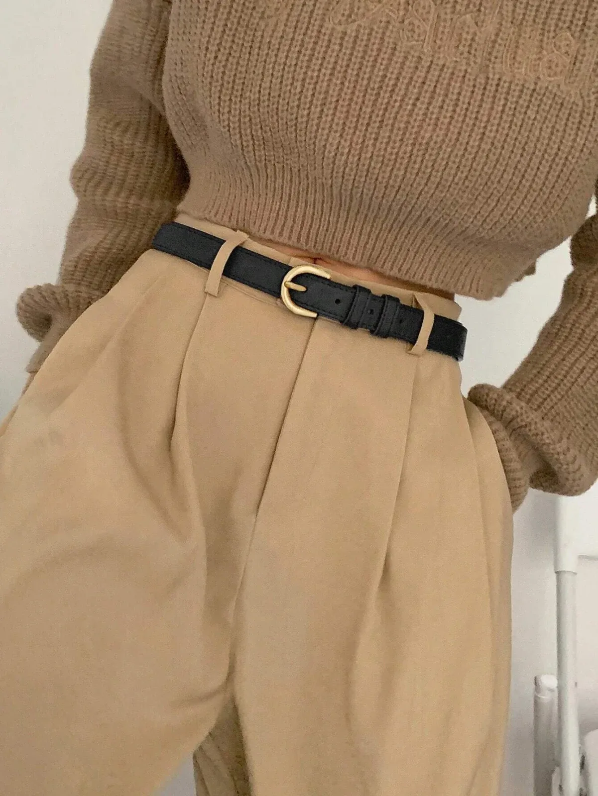 adjustable metal waist belt with a simple design