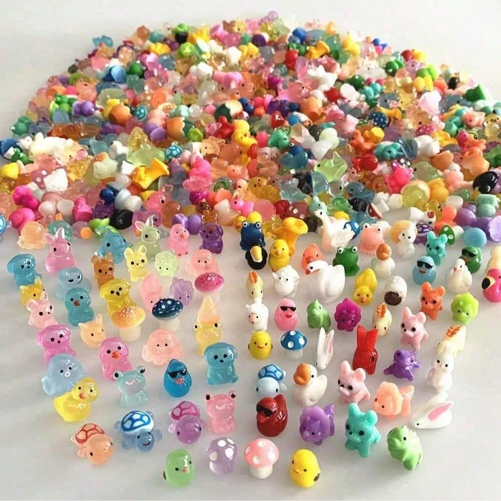 100 pieces of glow-in-the-dark resin animals, bright and miniature realistic animal resin products, DIY cartoon toys for miniature decoration