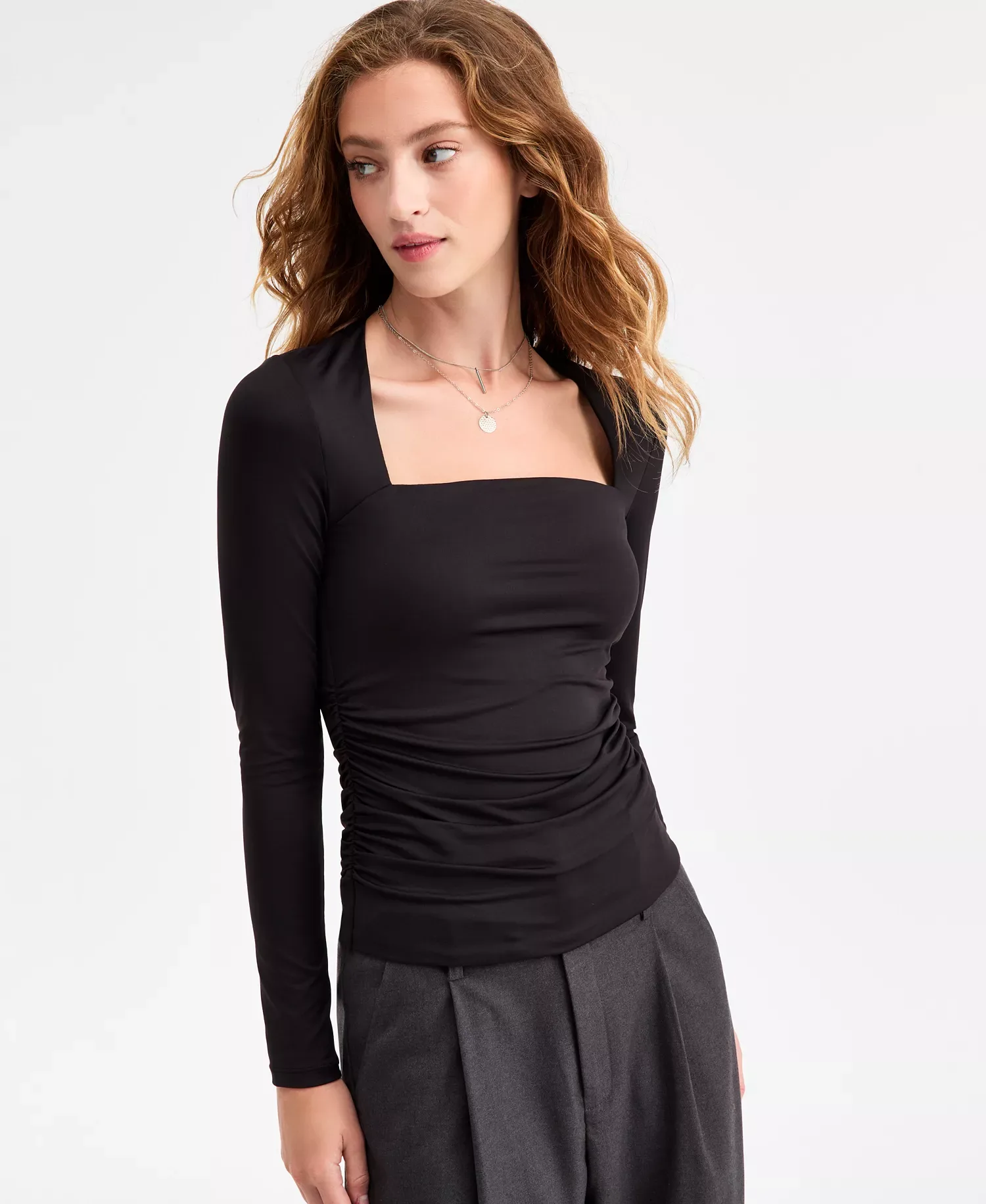 Size: XS-Bar III Women's Square-Neck Ruched Knit Top